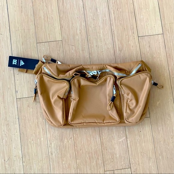 IVY PARK Handbags - adidas IVY PARK Mesa Oversize Fanny